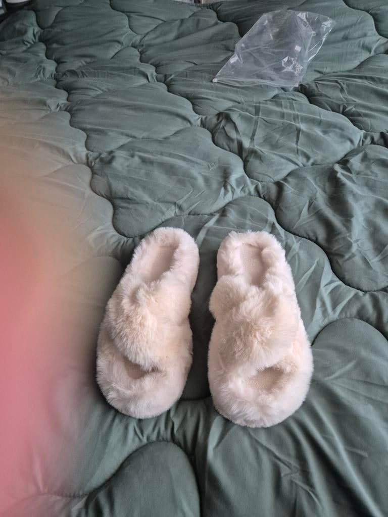 Dames slippers, heuptasjes, ringen en heren korte broeken, Ophalen of Verzenden