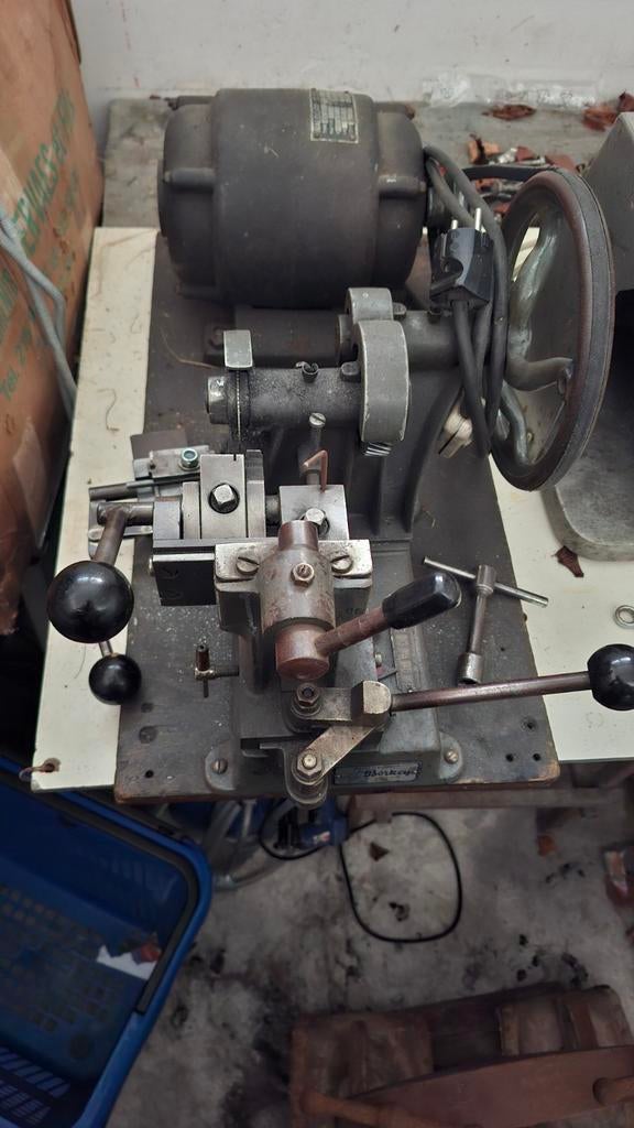 Sleutelmachine borkey, Doe-het-zelf en Verbouw, Motoren, Ophalen of Verzenden, Elektromotor