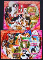 - 664 - 2 Kleurrijke Blokken met véél Honden., Verzenden, Gestempeld, Dier of Natuur