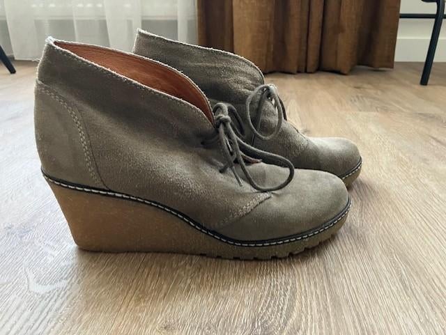 Vintage Cellini dames schoenen maat 38, Kleding | Dames, Schoenen, Bruin, Cellini, Ophalen of Verzenden, Zo goed als nieuw