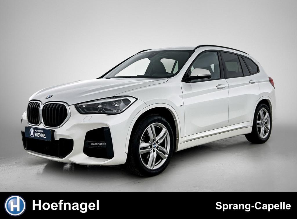 BMW X1 sDrive18i M Sport | Camera | Adaptive Cruise | Stoelv, Auto's, BMW, 136 pk, Gebruikt, Leder en Stof, Wit