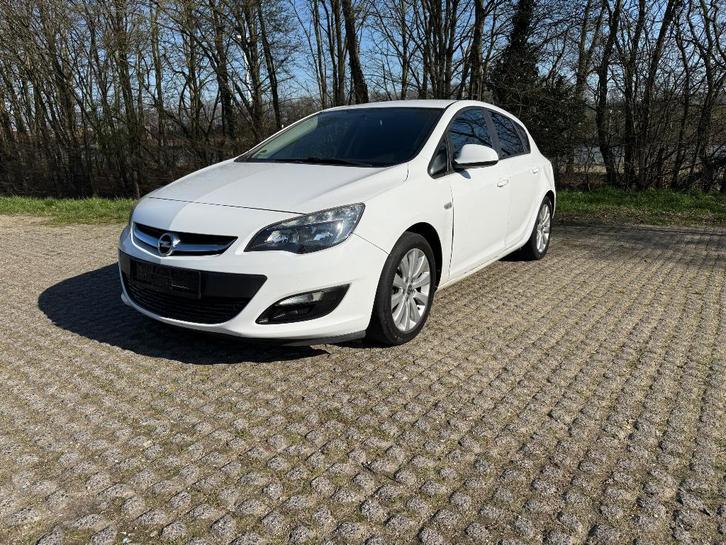 Opel Astra 2012 1.7 cdti. 6 bak, Auto's, Opel, Bedrijf, Astra, Diesel, Hatchback, Handgeschakeld, Wit
