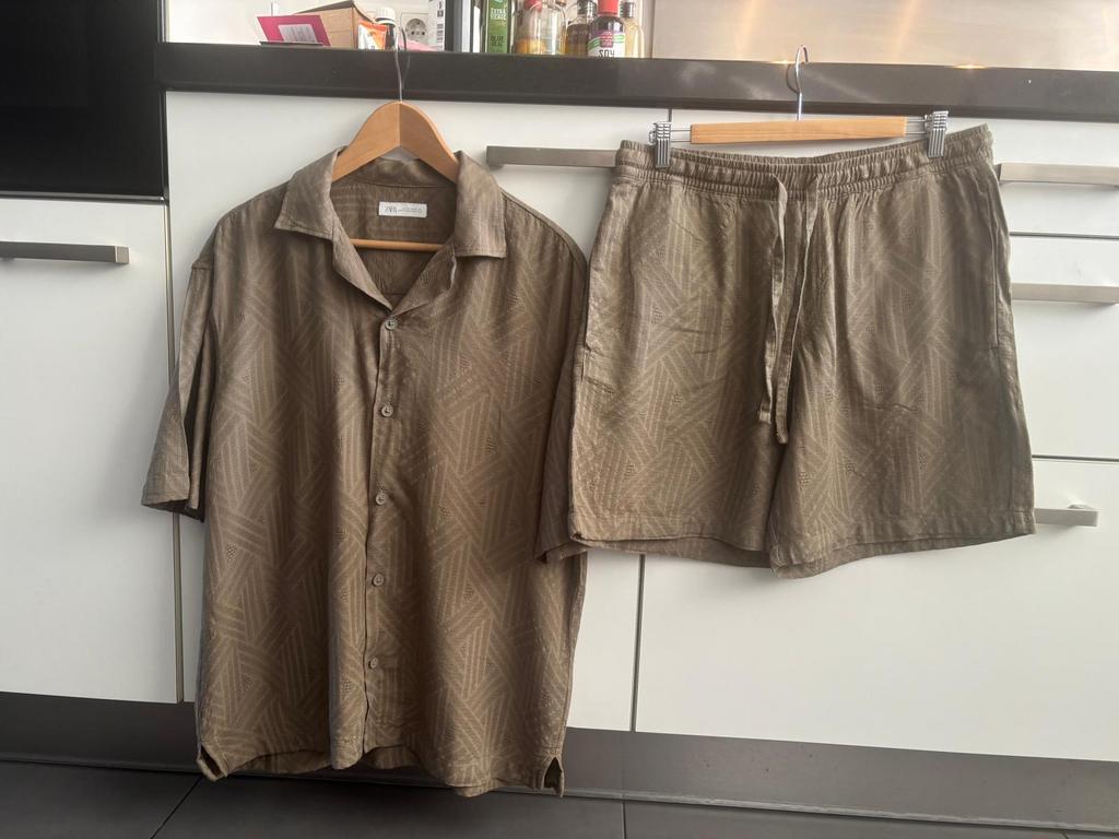 Groen/bruin setje van Zara, maat L, Kleding | Heren, Overige Herenkleding, Ophalen of Verzenden, Gedragen