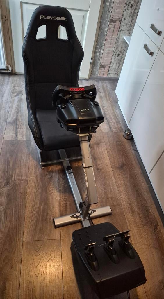 F1 Racestuur + Pedalen + Playseat Evolution (Logitech G920), Ophalen, Zo goed als nieuw, Stuurtje of Sportattribuut, Xbox Series S