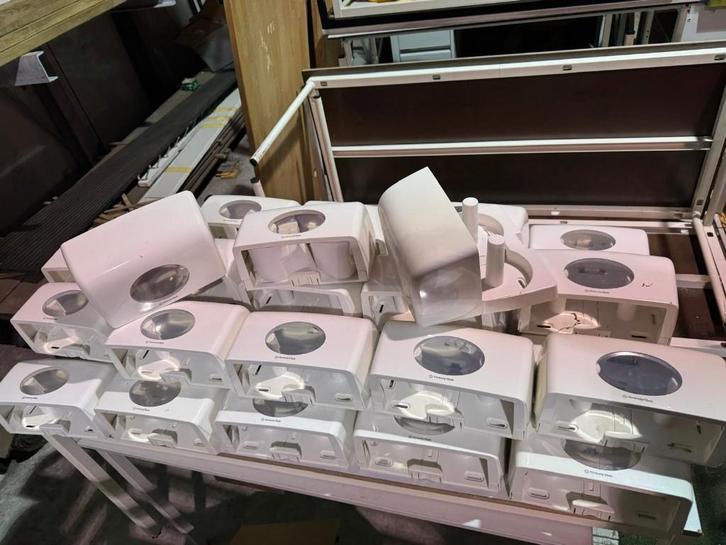 Toiletpapier Dispensers, Huis en Inrichting, Badkamer | Badtextiel en Accessoires, Gebruikt, Wit, Ophalen