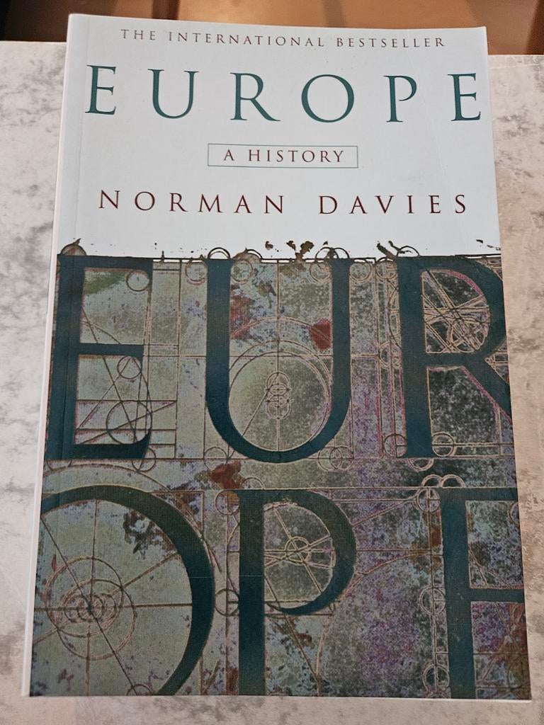Europe: A History - Norman Davies, Boeken, Ophalen of Verzenden, Zo goed als nieuw, Europa