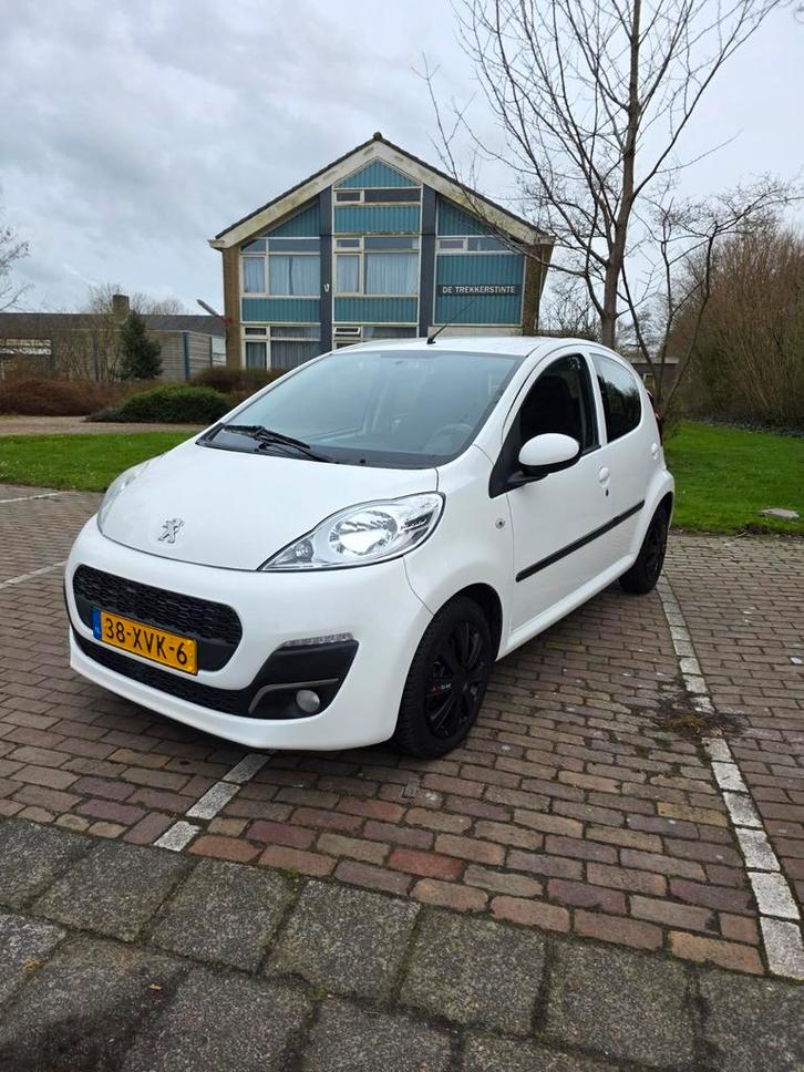 Peugeot 107 1.0 12V 2012 facelift, Auto's, Peugeot, Particulier, ABS, Airbags, Airconditioning, Centrale vergrendeling, Elektrische ramen