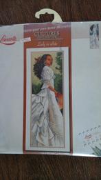 Borduurpakket van lanarte, cultures collection, lady in whit, Ophalen of Verzenden, Nieuw, Handborduren, Borduurpakket
