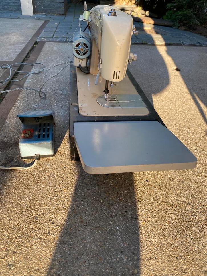 Vintage Jan geylvoet jr. Naaimachine - Werkt nog!, Hobby en Vrije tijd, Naaimachines en Toebehoren, Gebruikt, Naaimachine, Overige merken