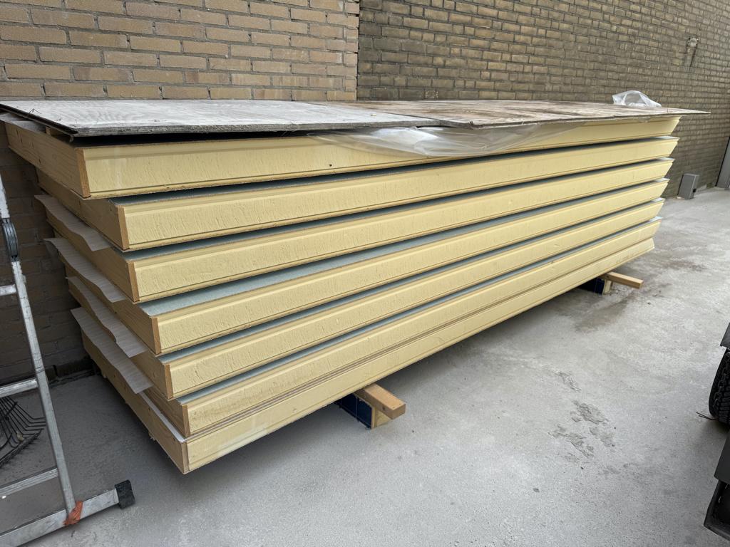 7x Unilin dakplaten Rc 4,7 - over van bouwproject, 12 cm of meer, Nieuw, Hardschuim (Pir), 15 m² of meer