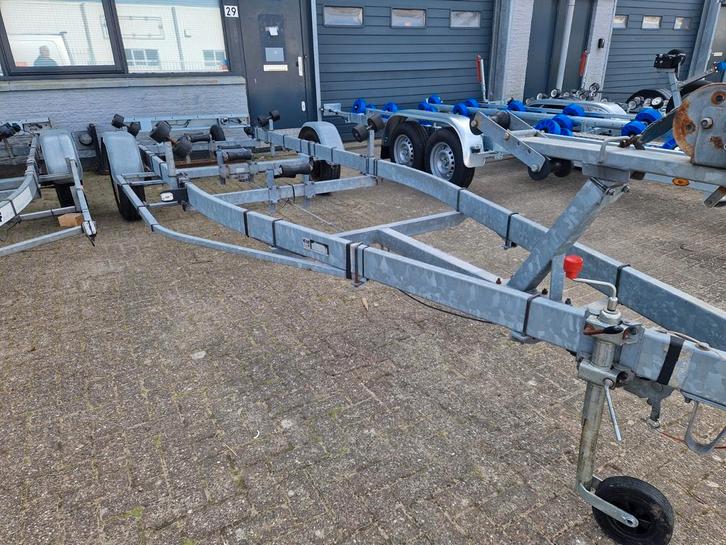 Kalf KBE trailer 1350/600 met kenteken direct beschikbaar, Watersport en Boten, Boottrailers, Zo goed als nieuw, Overige typen