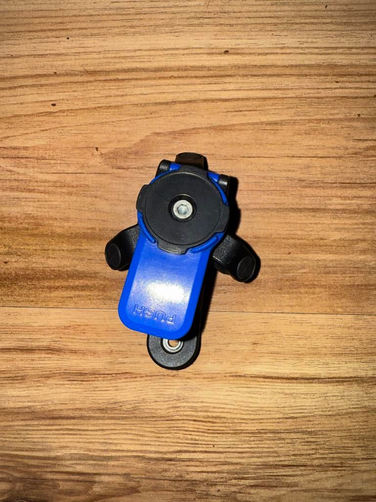 Quad Lock telefoonhouder voor fiets of motor, Fietsen en Brommers, Fietsaccessoires | Overige Fietsaccessoires, Zo goed als nieuw