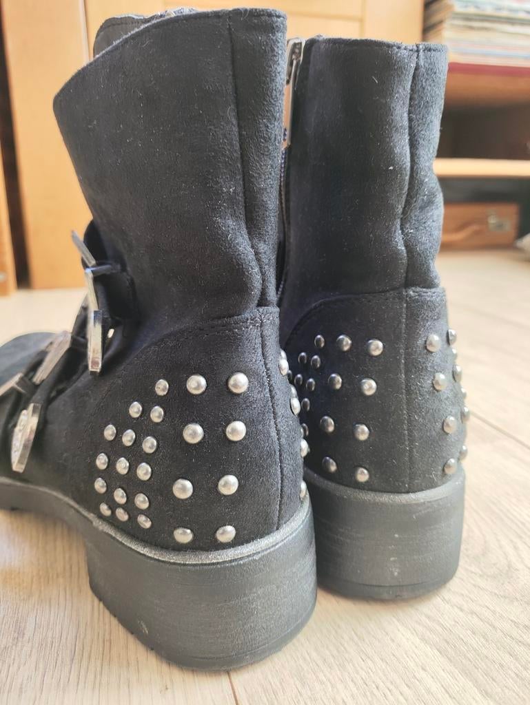 Laarzen maat 38 met studs, Kleding | Dames, Schoenen, Findlay, Zwart, Lage of Enkellaarzen, Ophalen of Verzenden