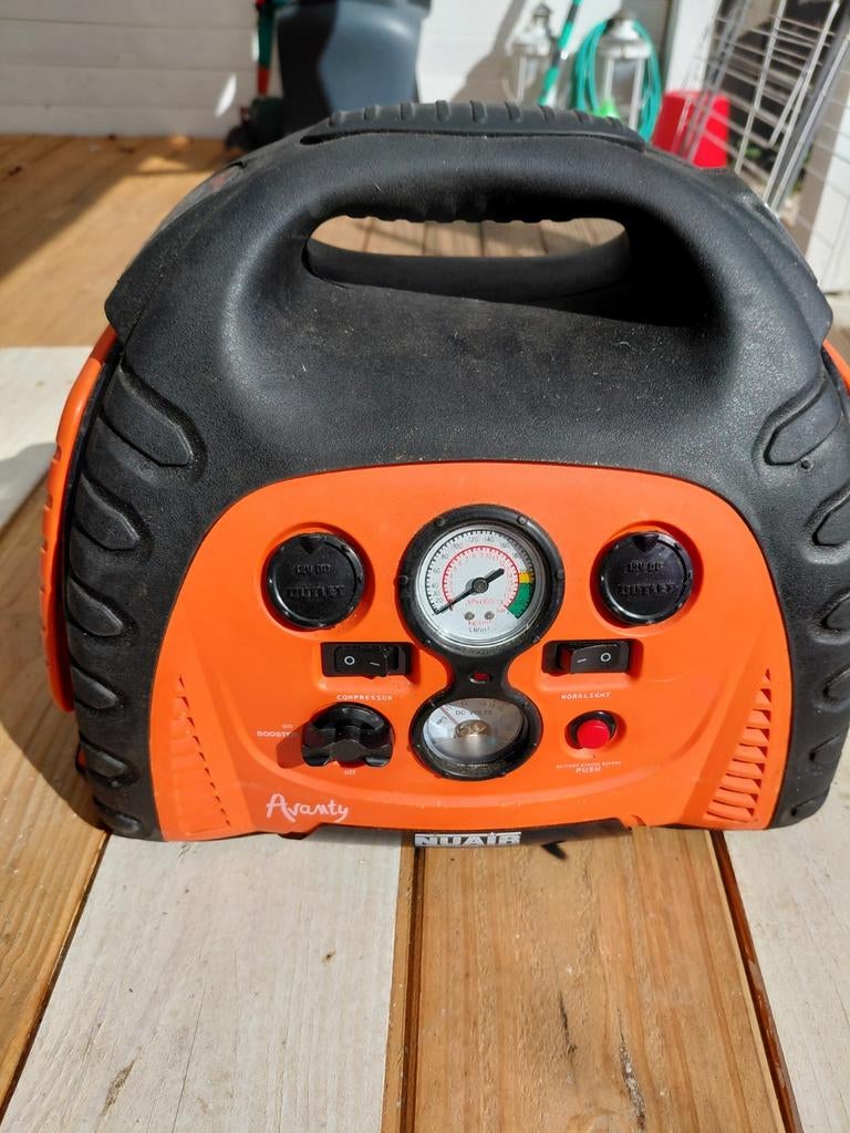 Avanty Accu,  Booster, Starthulp & Air Compressor 230V 300W, Ophalen