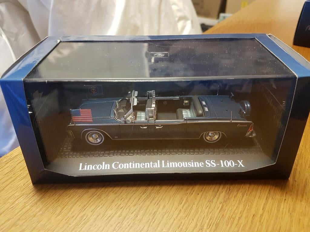 Lincoln continental SS100x John Fitzgerald Kennedy 1963, Ophalen of Verzenden, Zo goed als nieuw, Auto, Overige merken