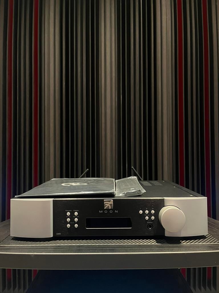 Moon 390 HDMI - Voorversterker - Streamer - DAC - Nieuwstaat, Overige merken, Ophalen of Verzenden, Zo goed als nieuw, 120 watt of meer