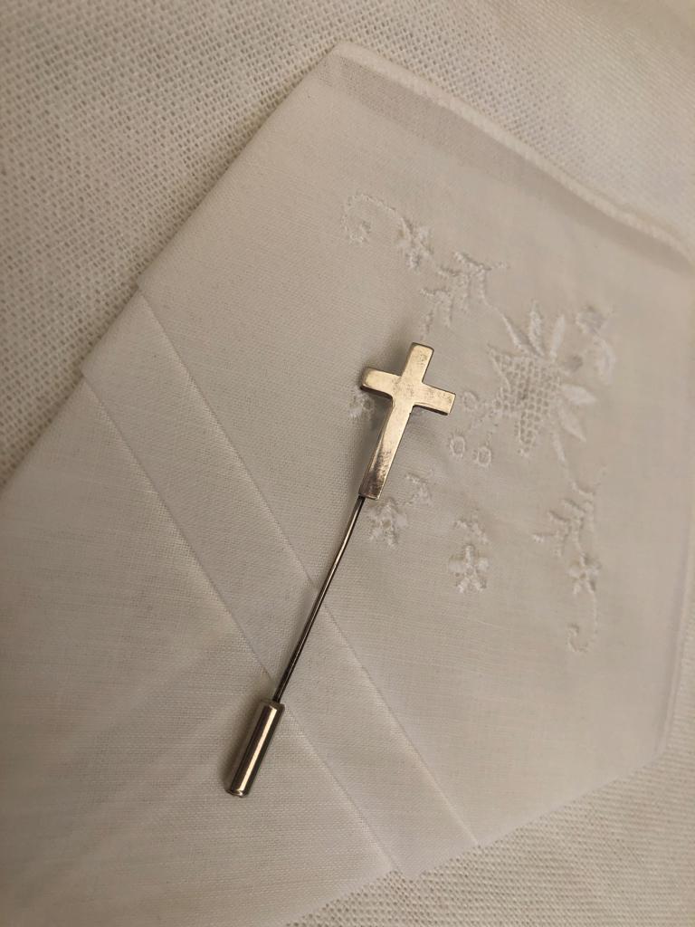 Zilveren ( 925) religie kruisje  Reversspeld, Ophalen of Verzenden