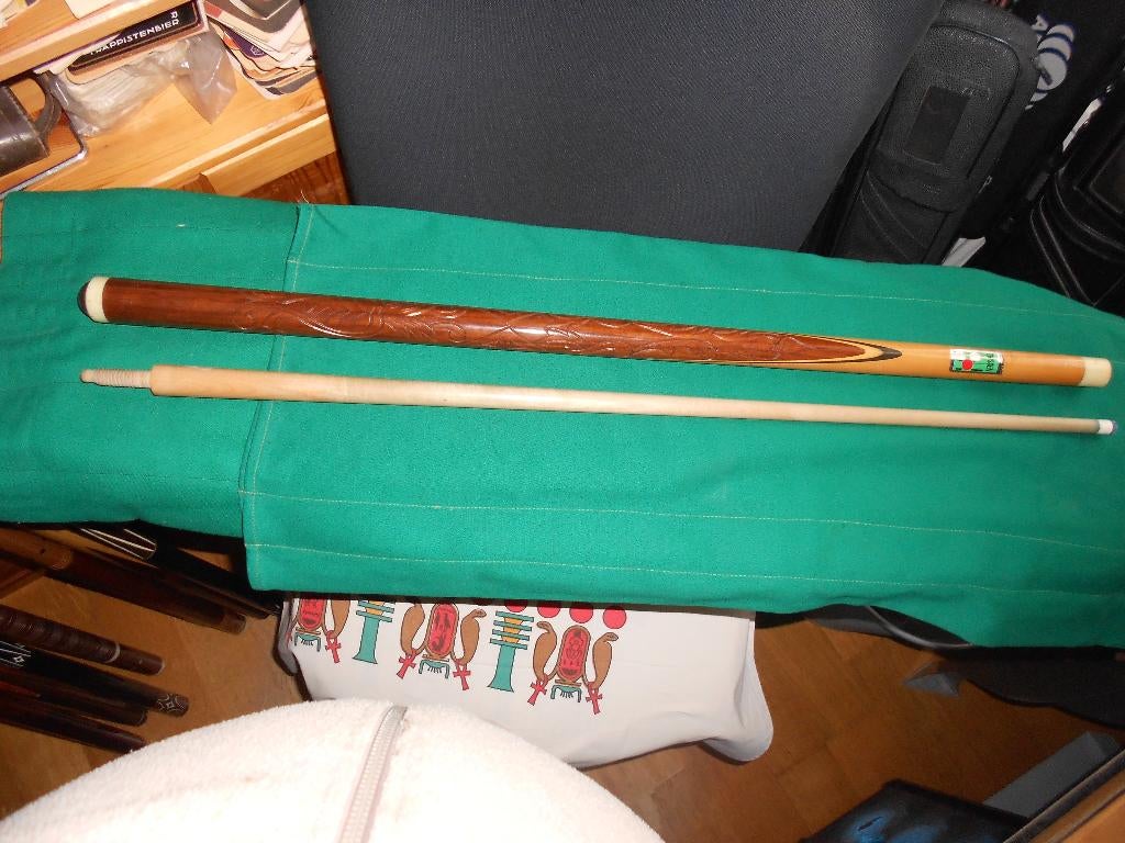 Biljart Keu.Originele Libre  Ultra Licht Buffalo, Ophalen of Verzenden, Zo goed als nieuw, Keu of Ballen