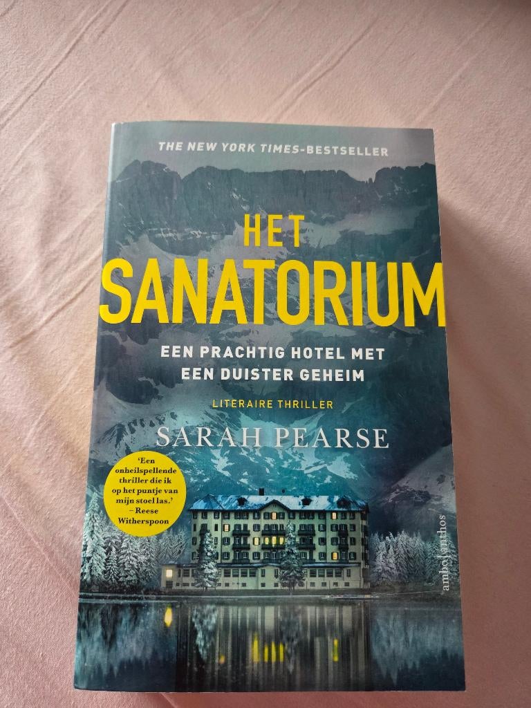 Het sanatorium thriller, Ophalen of Verzenden, Zo goed als nieuw