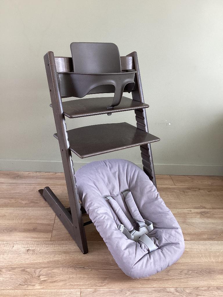Stokke Tripp Trapp Hazy Grey compleet, Kinderen en Baby's, Kinderstoelen, Ophalen, Zo goed als nieuw, Meegroeistoel