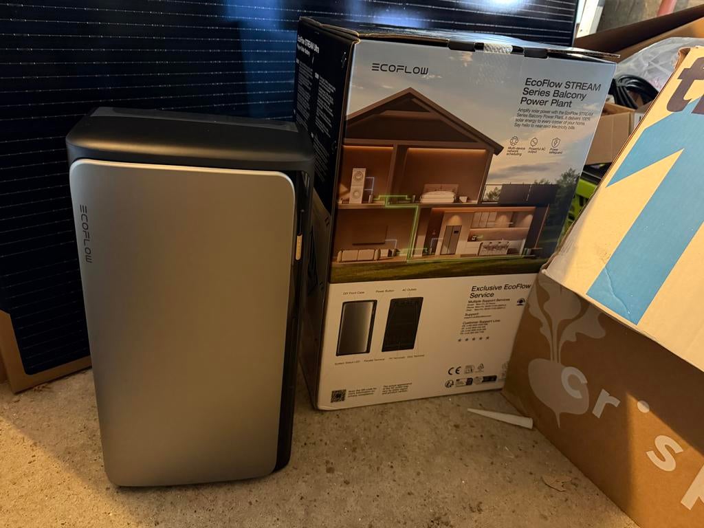 Nieuwe Ecoflow Stream Ultra met 400W zonnepaneel, Doe-het-zelf en Verbouw, Zonnepanelen en Toebehoren, Nieuw, Compleet systeem