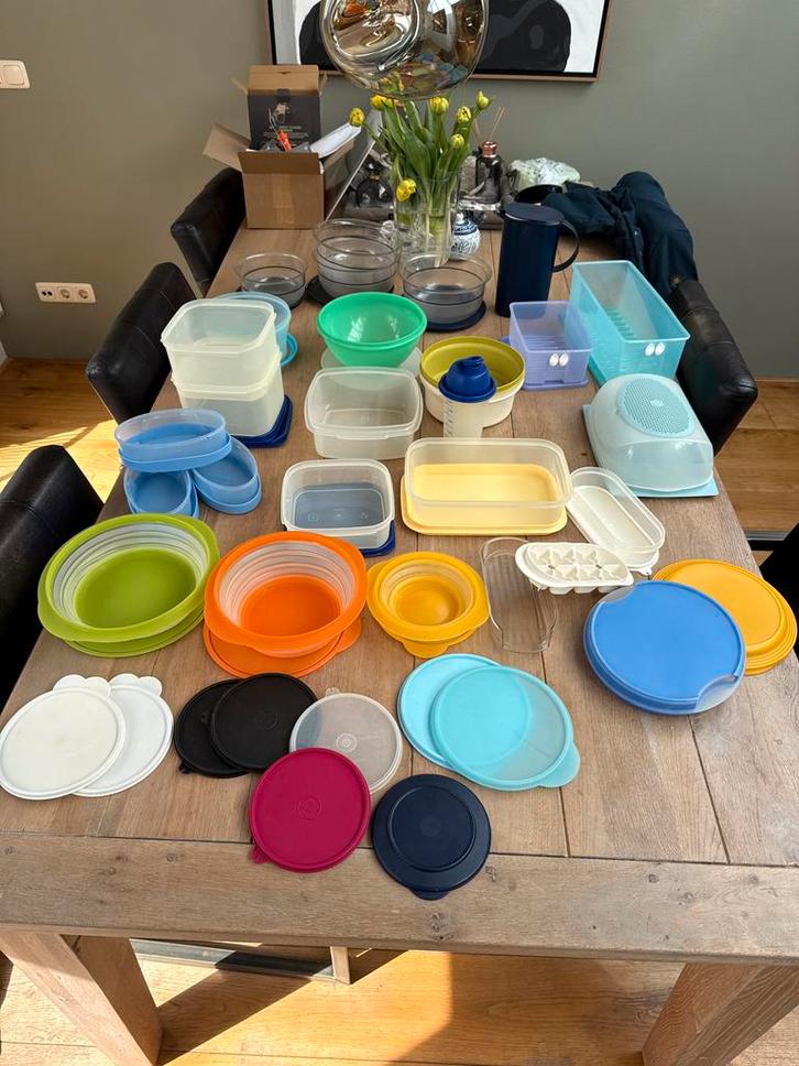 Grote partij Tupperware bakjes, kommen en meer, Huis en Inrichting, Keuken | Tupperware, Zo goed als nieuw, Bak of Kom, Blauw