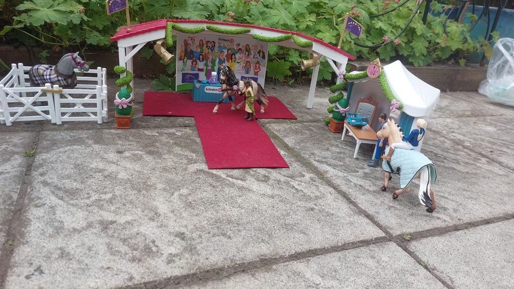 Schleich grote paarden show!, Ophalen of Verzenden, Gebruikt