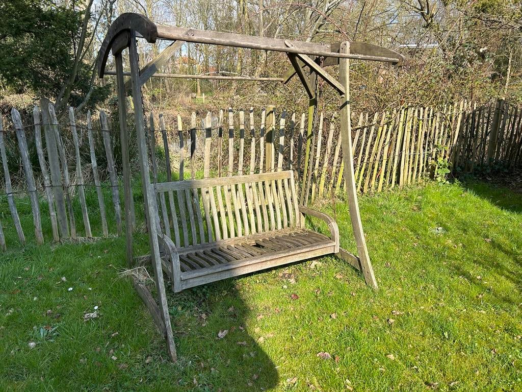 Gratis - Houten schommelbank - opknapper, Tuin en Terras, Tuinbanken, Ophalen, Gebruikt, Hout, Schommelbank