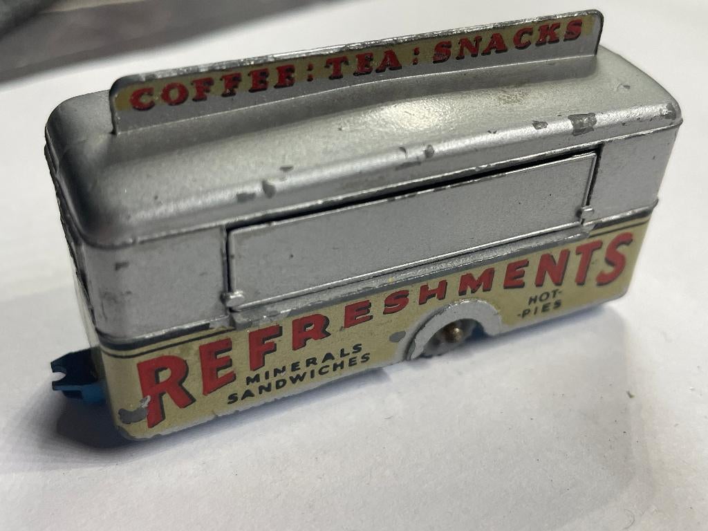 Matchbox Mobile Canteen snackbar, Ophalen of Verzenden, Gebruikt, Overige typen