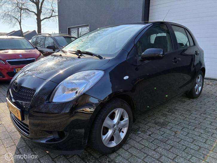 Toyota Yaris 1.3 VVTi Terra / airco / keyless / trekhaak /, Auto's, Toyota, Bedrijf, Yaris, ABS, Airbags, Airconditioning, Alarm