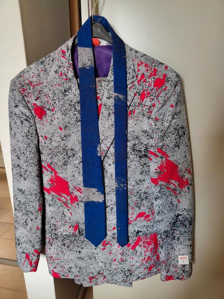 Oppo Suits blood splatter/zombie pak mt 48, Kleding | Heren, Carnavalskleding en Feestkleding, Zo goed als nieuw, Maat 48/50 (M)