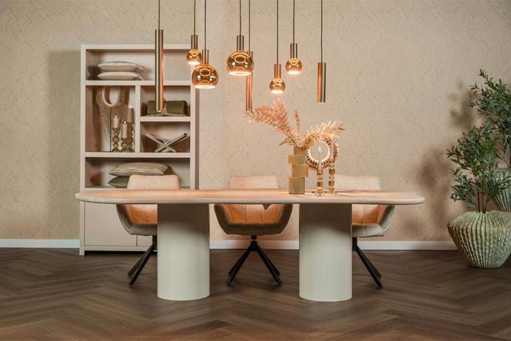 Eettafel St.tropez l Whoon l Room108 l van €2397 voor €719, Huis en Inrichting, Tafels | Eettafels, Gebruikt, 100 tot 150 cm, 200 cm of meer