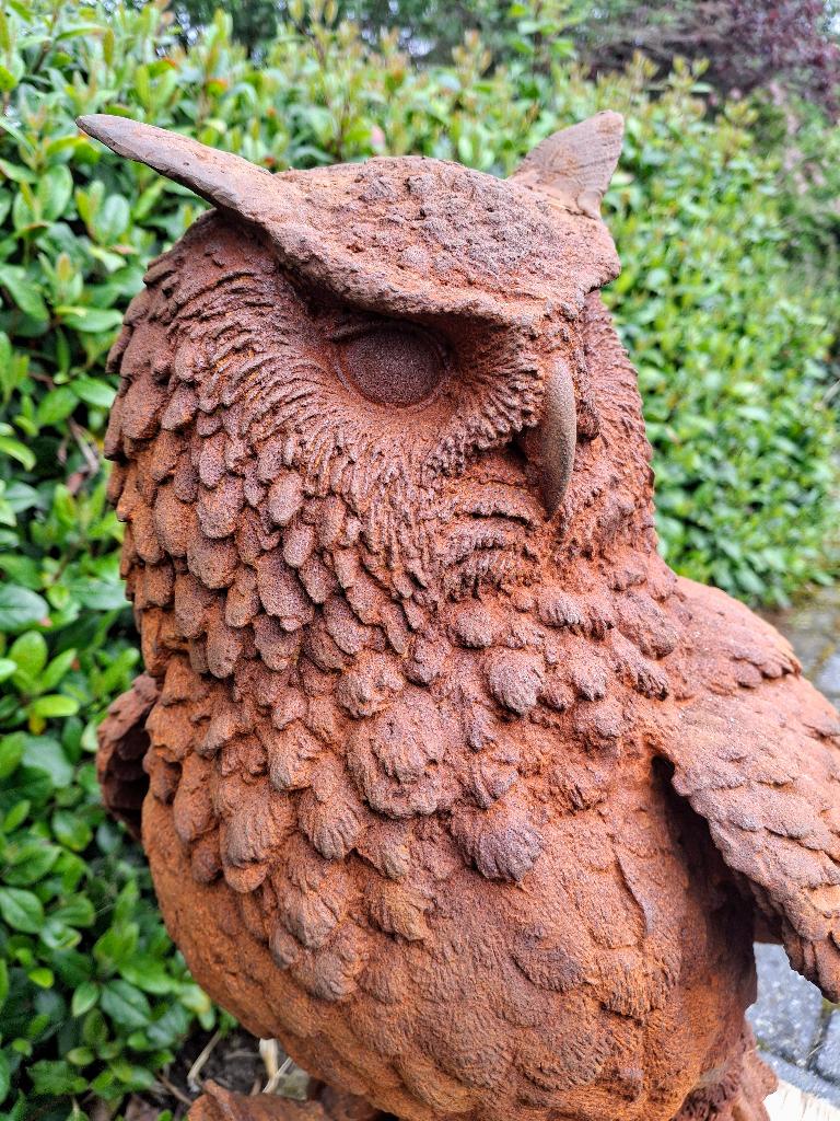 Zeer veel modellen nieuwe gietijzeren uilen op voorraad., Tuin en Terras, Ophalen of Verzenden, Nieuw, Metaal