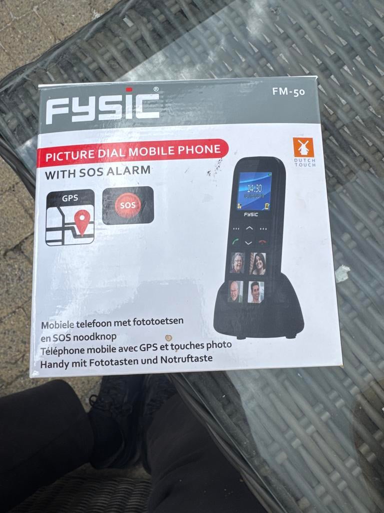 Fysic FM-50 Senioren Mobiele Telefoon met SOS-knop, Ophalen, Geen camera, Zo goed als nieuw, Klassiek of Candybar
