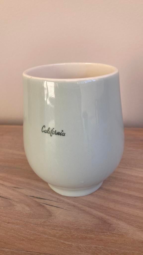 P. Regout Maastricht bolle buik beker California lichtblauw, Ophalen of Verzenden