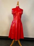 Prachtige rode latex jurk, Maat 42/44 (L), Ophalen of Verzenden, Zo goed als nieuw, Boven de knie