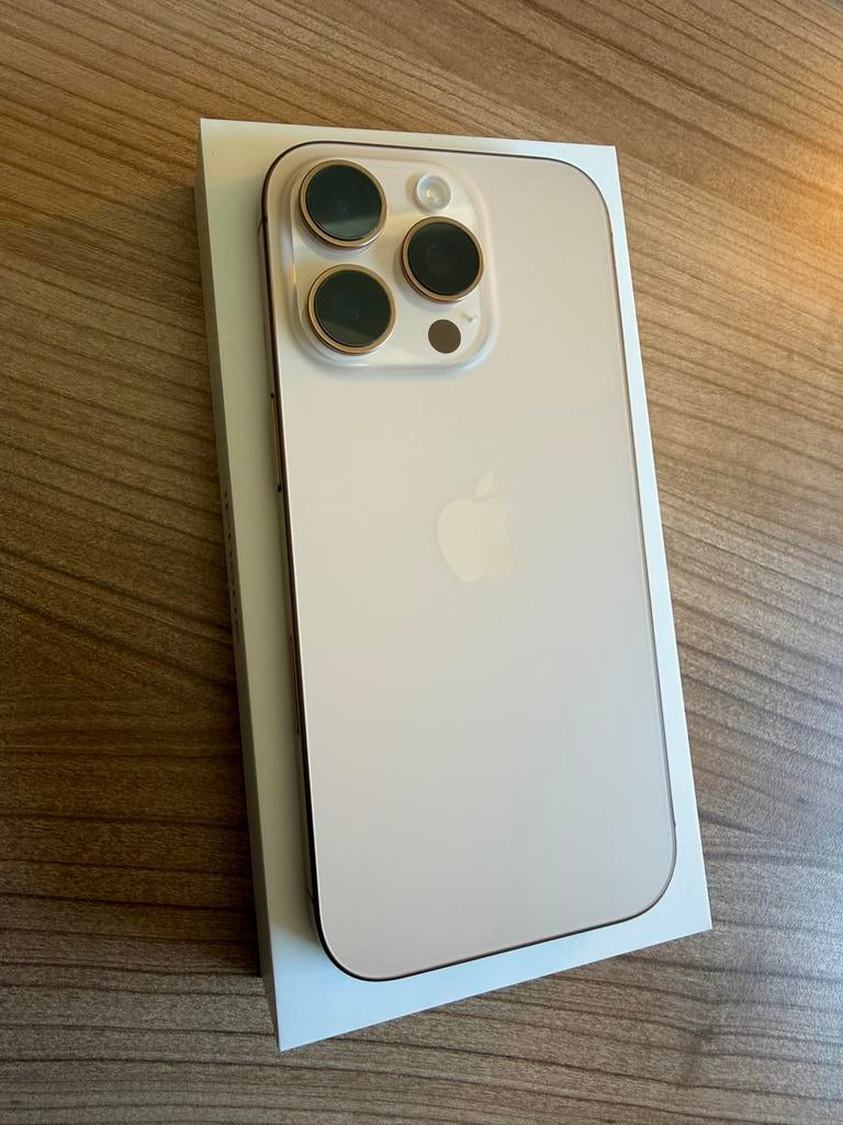 iPhone 16 pro (256GB) - Desert Titanium, Telecommunicatie, Mobiele telefoons | Apple iPhone, Zo goed als nieuw, 91 %, Ophalen