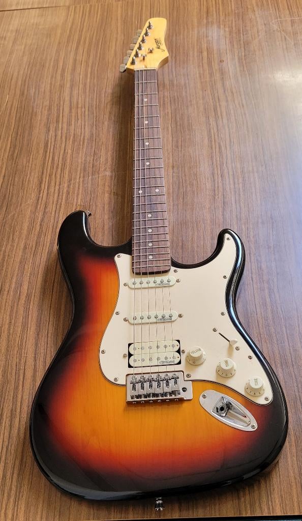 Elektrische gitaar (Morgan legend) met toebehoren, Gebruikt, Met versterker, Solid body, Ophalen