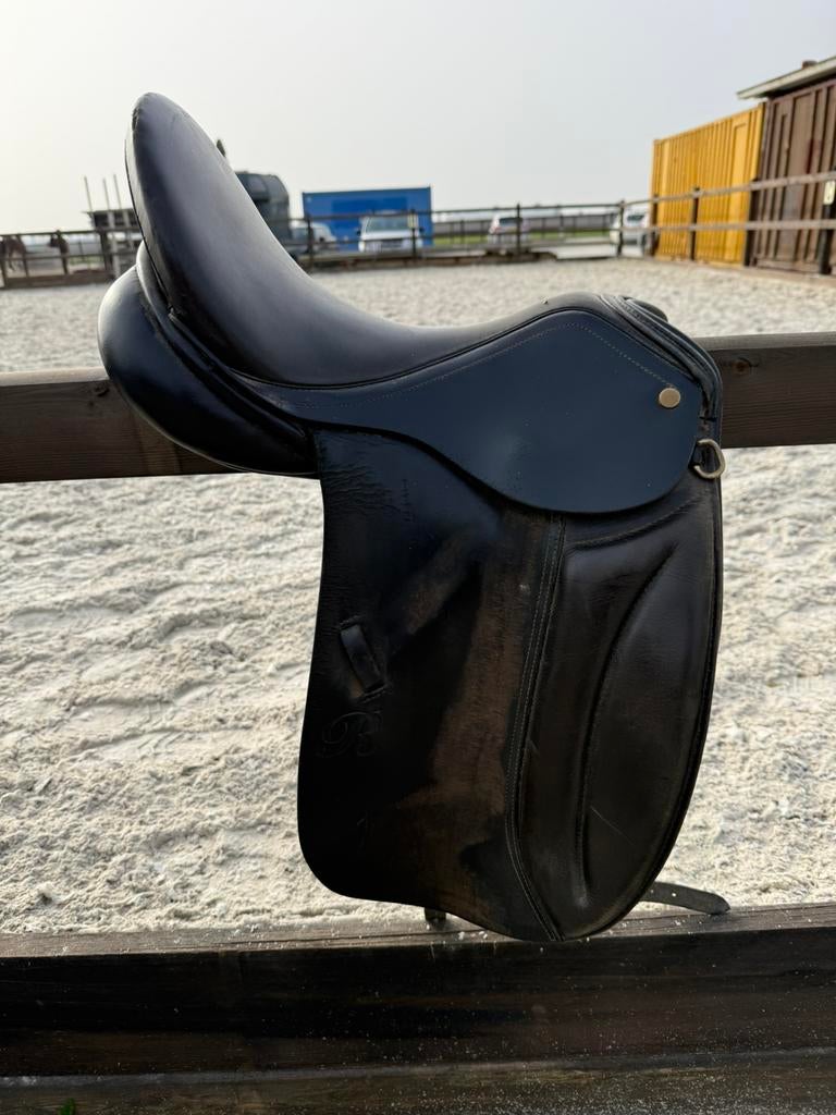 Wintec en rossner zadels, Dieren en Toebehoren, Paarden en Pony's | Zadels, Ophalen of Verzenden, Zo goed als nieuw, Dressuur