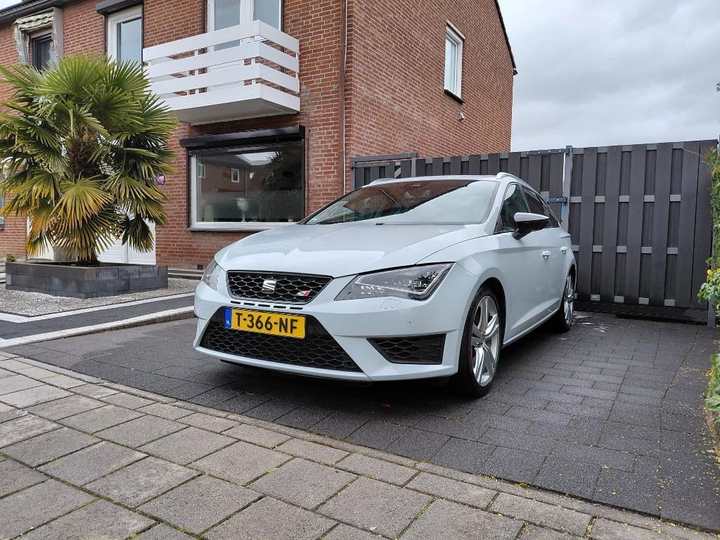 Seat Leon Cupra 350PK Dsg-Automaat  2015  88000km zeer mooi, Auto's, 15 km/l, Lane Keeping Assist, 1984 cc, Leon