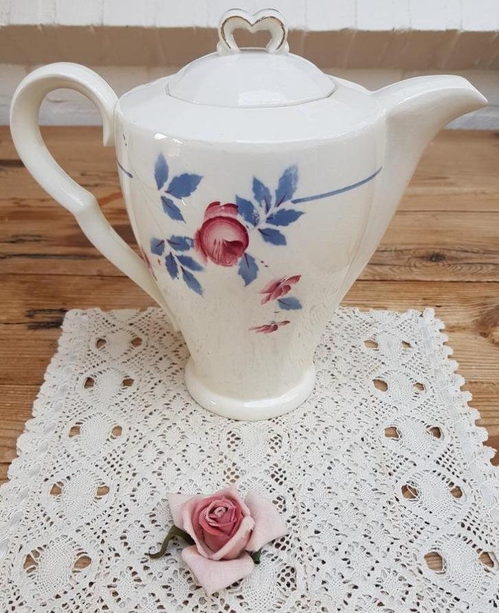 Grote Franse brocante koffiepot, spuitmotief rozen, St.Amand, Antiek en Kunst, Ophalen of Verzenden