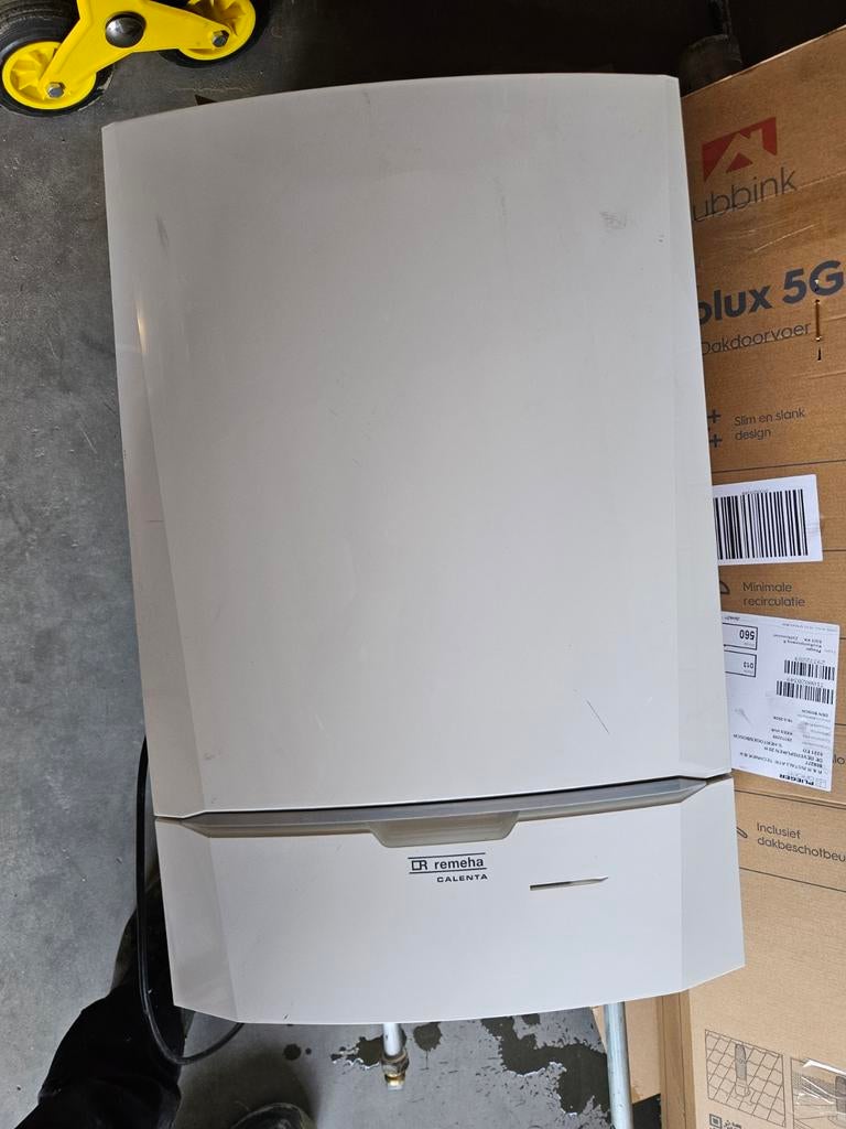 Remeha calenta 28c, Doe-het-zelf en Verbouw, Geisers en Boilers, Ophalen, Gebruikt, Geiser, Minder dan 20 liter