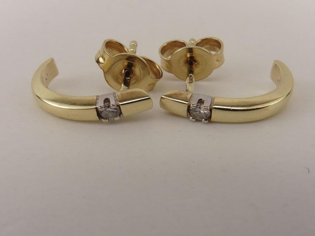 Gouden Diamonde half creolen met briljant               G109, ., Ophalen of Verzenden, ., Met edelsteen