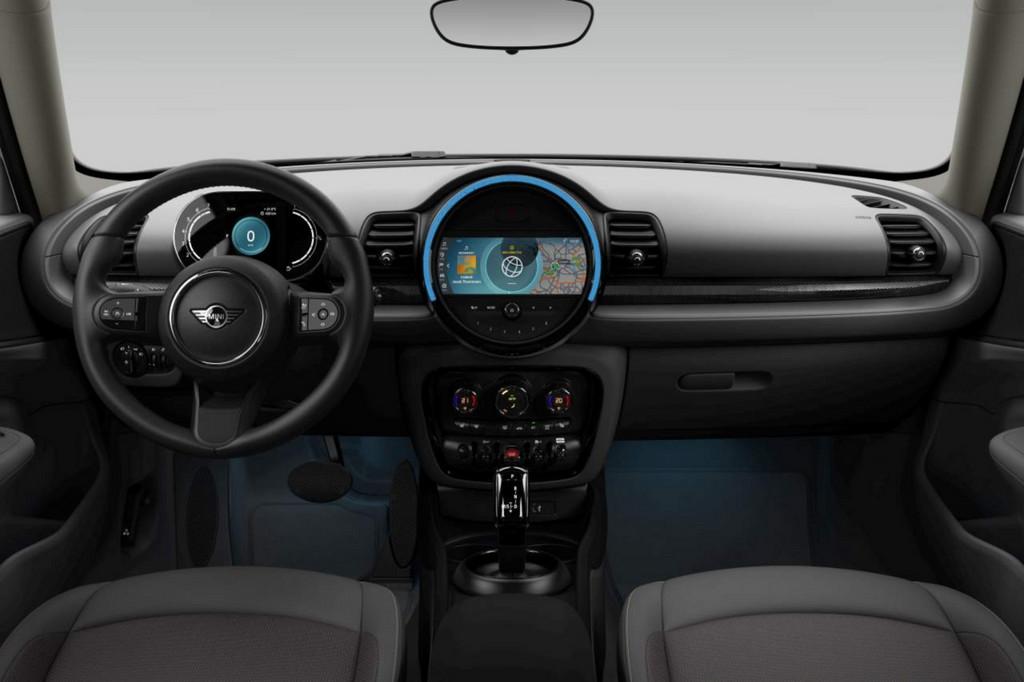 MINI Clubman 1.5 Cooper Essential | 1e eigenaar | BTW auto |, Gebruikt, Cruise Control, Zilver of Grijs, 17 km/l