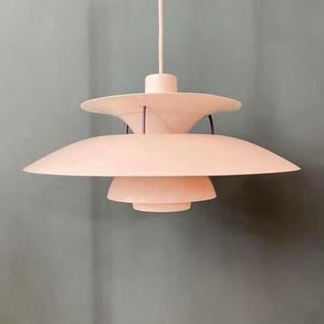 Originele Louis Poulsen PH5 Schalenlamp in Wit beschikbaar voor biedingen