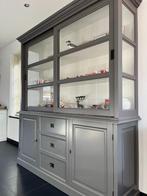 vitrinekast  - wegens verhuizing - VEERE, Huis en Inrichting, Kasten | Vitrinekasten, Ophalen, 150 tot 200 cm, 25 tot 50 cm, Met deur(en)