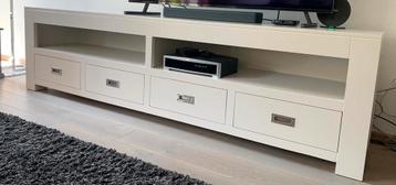 TV meubel wit met 4 lades. 214 cm breed beschikbaar voor biedingen