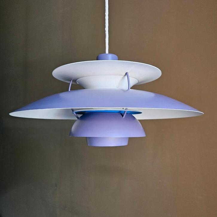 Ophangklaar - Paarse PH5 Louis Poulsen Vintage Deens design, Huis en Inrichting, Lampen | Hanglampen, Zo goed als nieuw, Minder dan 50 cm