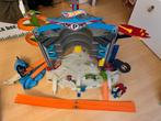 Hotwheels garage haai en hotwheels loopingbaan, Ophalen, Hot Wheels, Handmatig, Racebaan
