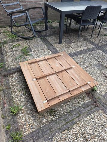 Zandbak 90x90cm - Zo goed als nieuw! beschikbaar voor biedingen